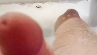 masturbating in a foamy bath - 6 image
