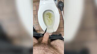 Peeing in the gas station - 9 image