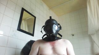 trying a mask and gasmask - 9 image