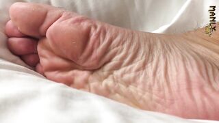 FAT MEATY WRINKLED - 100 PERCENT MALE FEET - MANLYFOOT  - 6 image