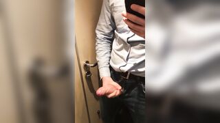 Tired of riding the train and therefore decided to masturbate in the toilet. cumshot a lot - 6 image