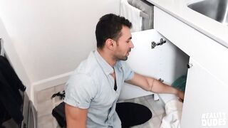 Reality Dudes - Ian Greene Is Such A Sexy Plumber, His Client Can't Help It But Get His Dick Out - 2 image