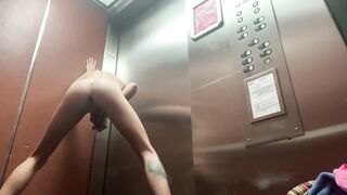 Naked in Public elevator people around - 3 image