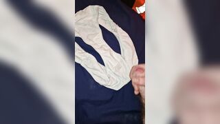 Cumming on wifes dirty knickers - 8 image