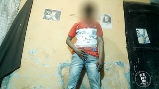 Indian boy Porn solo handjob video - 2 image