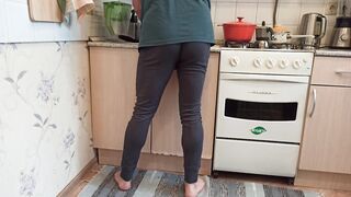 pissing in the kitchen and masturbate after long pee in leggings - 2 image