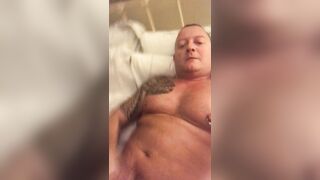 croydonchris gets naked and cums - 8 image