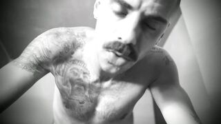 SensualityPOV waitress comes to see me - 7 image