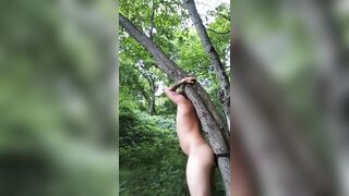 Treehugger fucks tree - 9 image