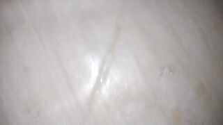 Load on the ground and load on foot