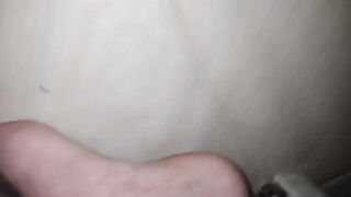 Load on the ground and load on foot