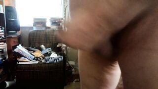 I'M MASTURBATING MY COCK