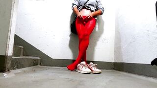 Piss in red pantyhose - 3 image