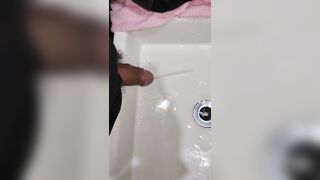 Thumbs up to this pee video - 6 image