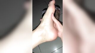Hunky businessman worships my feet while jerking off (Complete on FapHouse) - 7 image