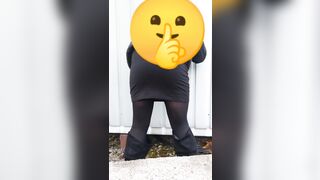 Public peeing dressed up - 5 image