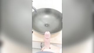 Creaming the Bathroom - 7 image