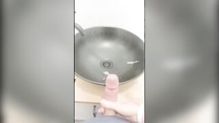 Creaming the Bathroom - 9 image
