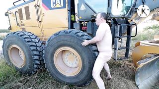 Dirty Dan Sex with a Big Tyre - 5 image