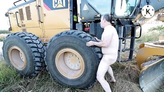Dirty Dan Sex with a Big Tyre - 7 image