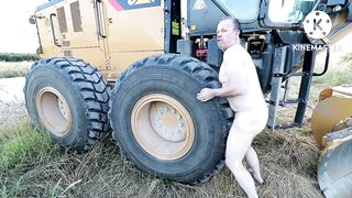 Dirty Dan Sex with a Big Tyre - 8 image