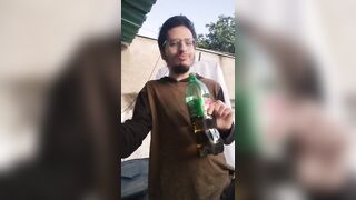 Filling my stomach with guarana refri / Man weight gain