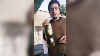 Filling my stomach with guarana refri / Man weight gain