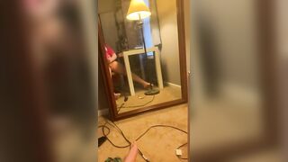 Dylan Wyld cums on a mirror - 4 image