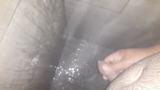 Washing my cock in hard water - 1 image