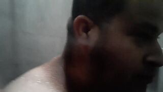 Shaving in the shower - 8 image