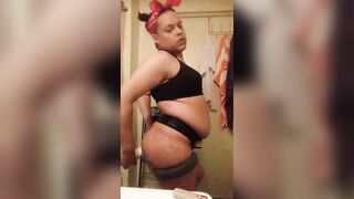 Chrissweetcheeks booty cheeks split by big 12 inch dildo - 6 image