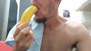 Croat deepthroats whole huge banana - 2 image
