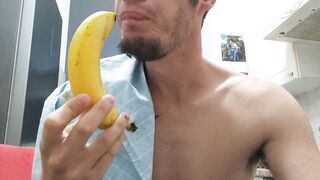 Croat deepthroats whole huge banana - 9 image