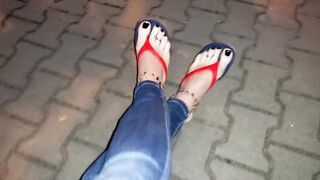 I get horny in the park with my sexy feet - 8 image
