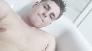 Chubby Teen cums in bathtub - 5 image