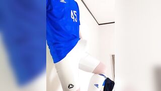 Soccer boy ejaculates inside his spats - 4 image