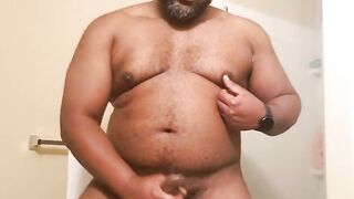 Horny Black Bull strokes his BBC - 5 image