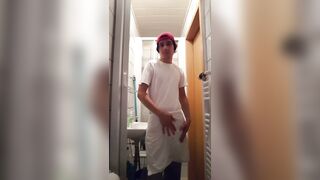I piss in pastry chef's clothes - 2 image