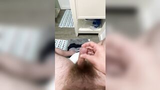 Middle aged guy cuming in bathroom - 8 image