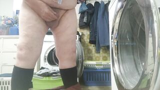 Doing my laundry naked - 7 image