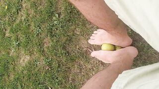 Master Ramon tortures fruit with his divine feet - 5 image