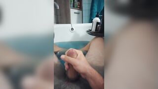 Masturbation in the bath - 2 image