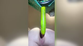 Cucumber morning anal fills so good - 2 image