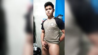 Latino boy masturbates in his room - 9 image