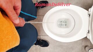 Master Ramon needs to piss quickly - 4 image