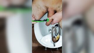 Shaving on the penis - 8 image