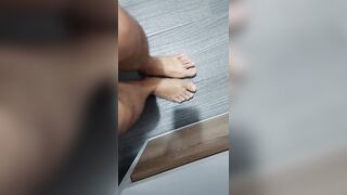 play with feet honey, fill them with cum - 4 image