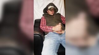 Watching porn before work - 5 image