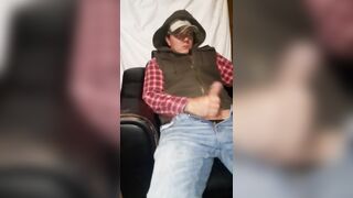 Watching porn before work - 6 image