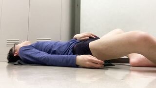 Hot Japanese Teen Schoolboy Masturbation Cumshot Locker Room Uncensored Amateur - 3 image
